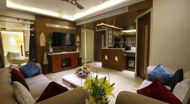 Shivoy Hotel, Забронировать Отель Отели Горакхпур 3 звезды, 3*