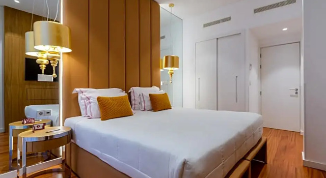 Двухместный номер с видом на город The 7 Hotel, Suites, Studios & Apartments