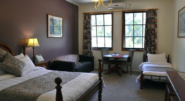 Black Spur Inn