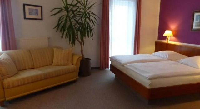 Четырёхместный номер Standard Hotel Dorotheenhof