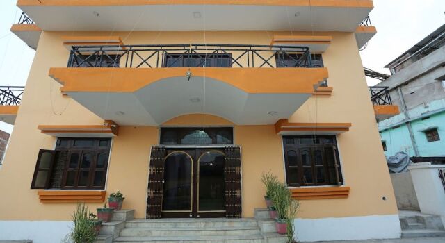 Oyo 27914 Hotel Lord Buddha, Varaa Hotelli Hotellit Bodhgaya aamiaisella, Aamiainen