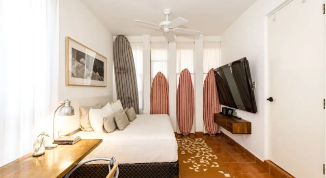 2BR Surf Loft | Beachside with Open Terrace, Rezerwuj Dom wakacyjny Hotele w Baja California Sur z parkingiem, Parking