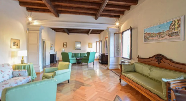 Casa Torre del Castello, Book Hotel Hoteller i Friuli Venezia Giulia med parkering, Parkering