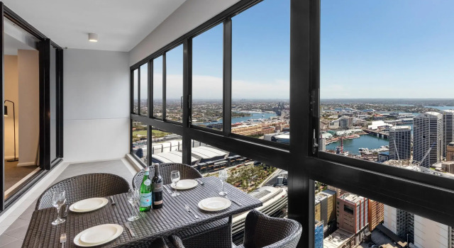 Люкс с 2 комнатами Meriton Suites Kent Street, Sydney