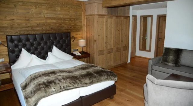 Полулюкс Hotel Gridlon