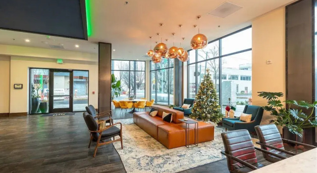 Portlandia Apartments by Barsala