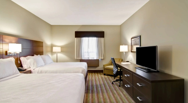 Четырёхместный номер Standard Best Western London Airport Inn & Suites