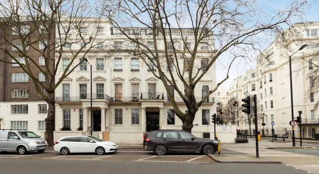 Hyde Park Place