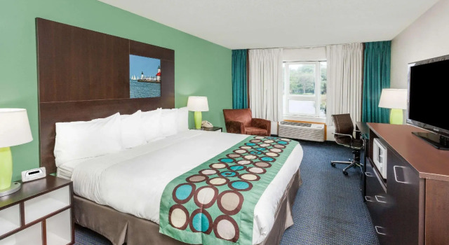 Двухместный номер Standard Super 8 by Wyndham Stevensville St Joseph