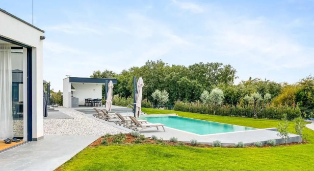 Villa Nura, Đặt Biệt thự Nhà tranh ở Perci, Nhà tranh
