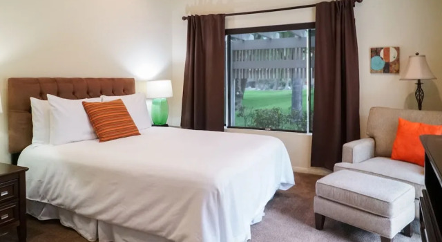 Двухместный люкс The Villas at Emerald Desert RV Resort