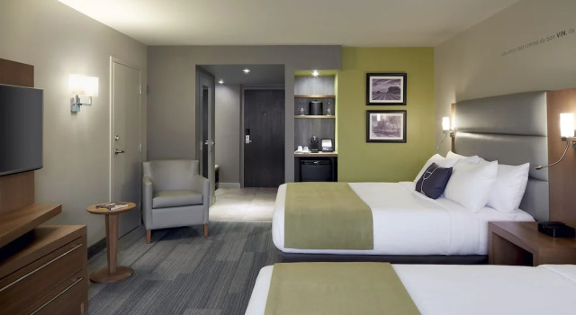 Четырёхместный номер Standard с балконом Hôtel Rive Gauche