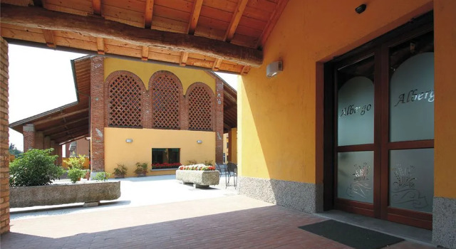 Hotel Corte Grande, Prenota Hotel Tribiano Lombardia