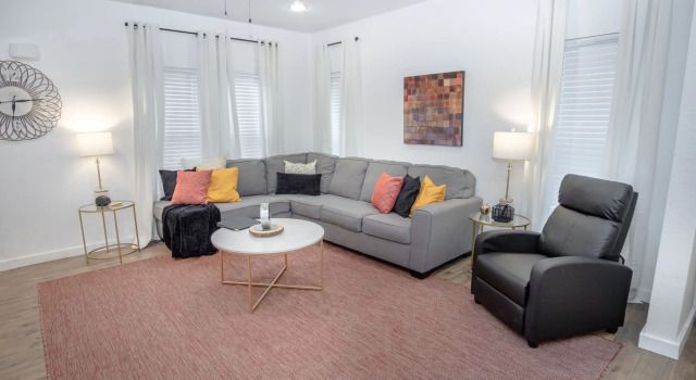 5BR/4BA House Sleeps 20 Downtown, Reserva ahora Hotel San Antonio 