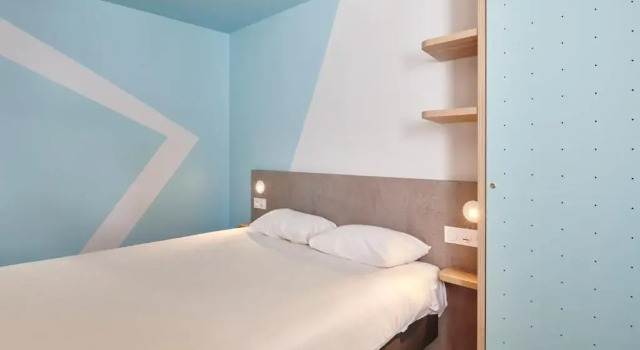 Трёхместный номер Standard ibis budget Bayonne
