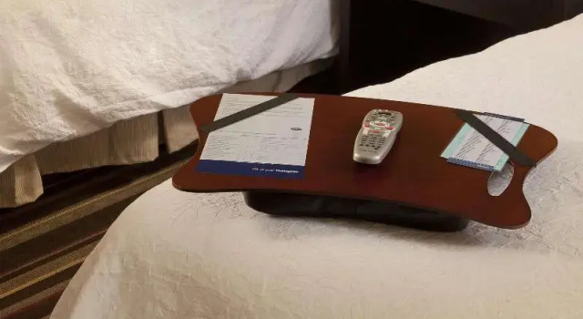 Четырёхместный люкс Hampton Inn & Suites Seattle/Federal Way