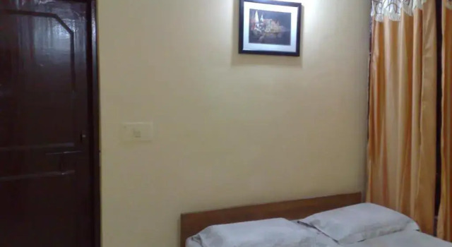 Двухместный номер Deluxe Goroomgo Shanti Guest House Varanasi