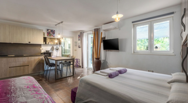 Apartments Cetri Hrasta