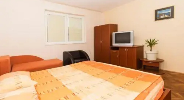 Bitrak Guest House, Забронировать Гостевой дом Охрид Lake Ohrid, рядом с Автостанция Охрид