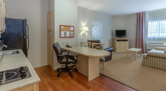 Люкс c 1 комнатой Candlewood Suites Minot by IHG