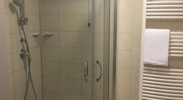 Трёхместный номер Standard с балконом Hotel Niagara