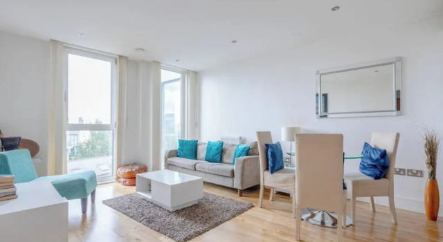 Апартаменты Sleek & Sunny 1BD Flat Near Greenwhich - Deptford!