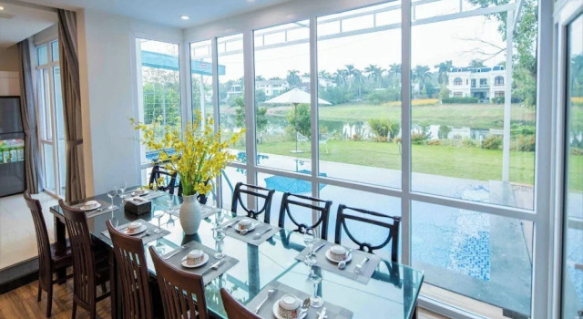 Семейная вилла с 4 комнатами Villa Flamigo Dai Lai Chinh Chu