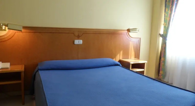 Одноместный номер Standard Hotel Rey Arturo Burgos