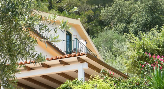 Трёхместный номер Economy с балконом Hotel Villa Delle Meraviglie