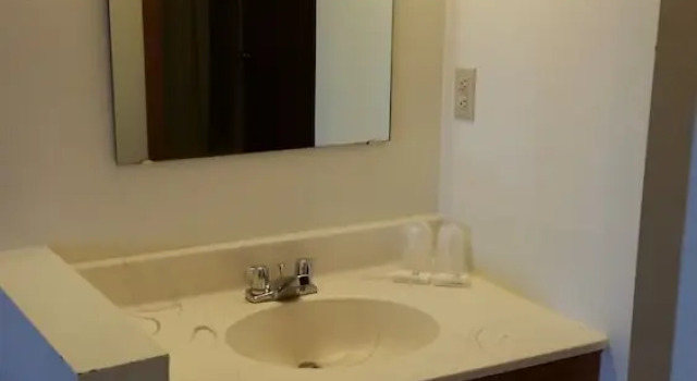 Семейный люкс с 2 комнатами Surfside Motel
