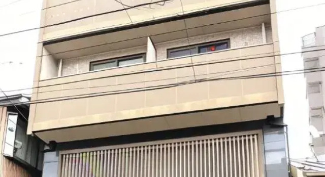 Guest houseNear Nijo CastleNear and quiet from the station  A185, Book Guesthouse Kyoto Japan