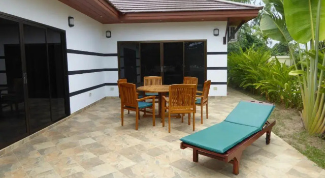 Вилла с видом на сад Tropicana Beach Villa at VIP Resort