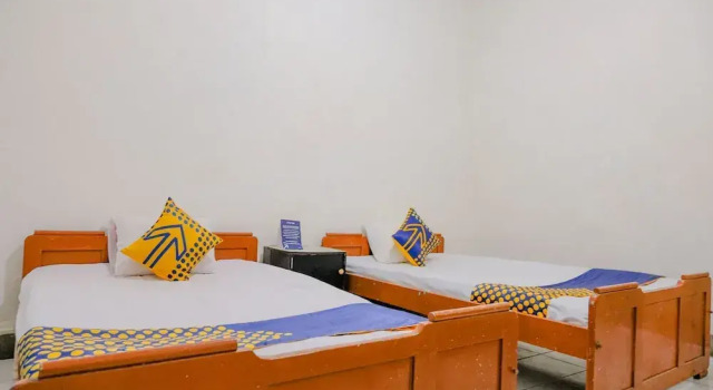 Økonomi- dobbelt værelse OYO Life 2638 Hotel Raya