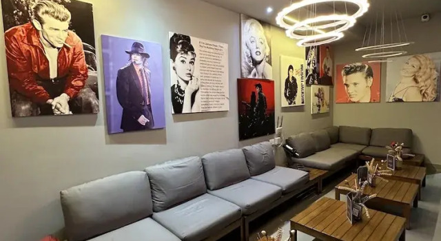 Grey Escape Apartments, Prenota Hotel Qalḩāt 