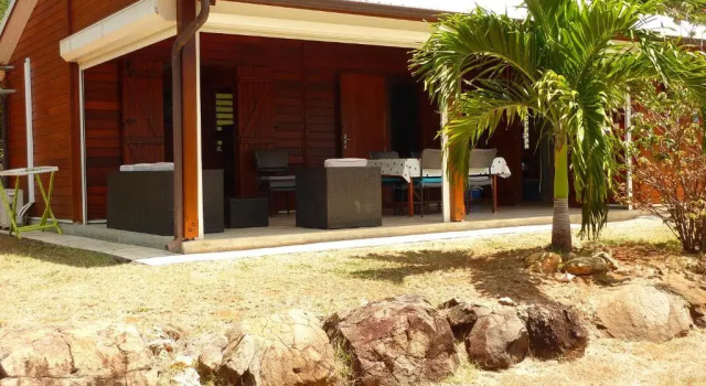Бунгало Deluxe Cottage La Pointe Marine Deshaies