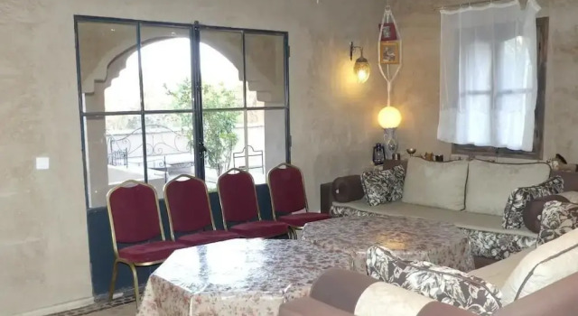 Chez Barek, Rezervovat Hotel Hotely v Meknes-Tafilalet s parkováním, Parkování