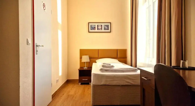 Одноместный номер Standard Mikon Eastgate Hotel