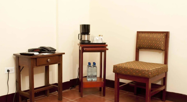 Best Western Las Mercedes Leon, Забронировать Отель Отели Леона 3 звезды, 3*