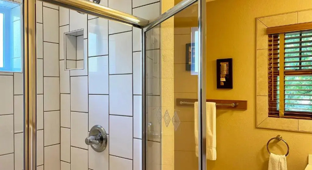Коттедж с 4 комнатами Marble Mountain Chalet