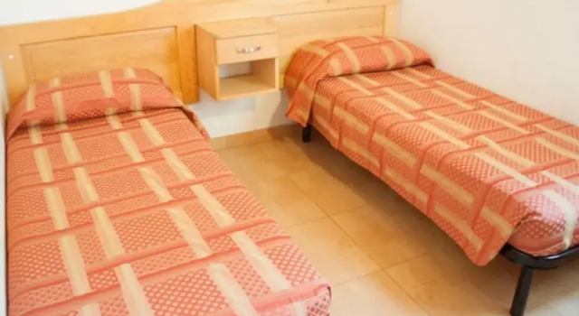 Carefully Furnished Bungalow With 2 Bathrooms, 7km From Pula, Prenota Casa vacanze Ville a Valbandon, Villa
