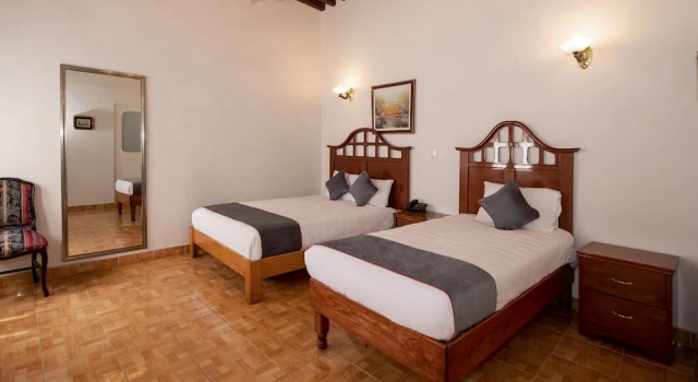 Четырёхместный номер Standard Hotel Senorial