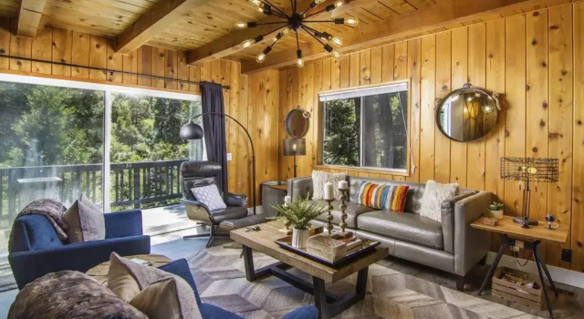 Коттедж Whispering Pine Modern Luxe 3 Level 2000 sqft AC View Dogs Village