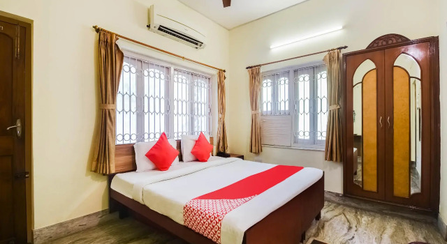 OYO 41436 Astoria House 1, Prenota Hotel Salt Lake City West Bengal