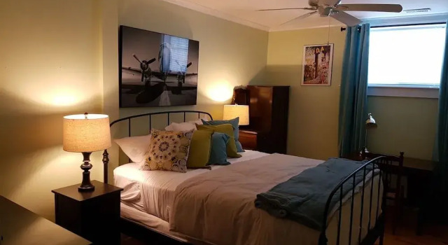 Green Door B&B Brockville, Varaa Bed and Breakfast  