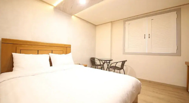 Номер Deluxe BOBOS Hotel
