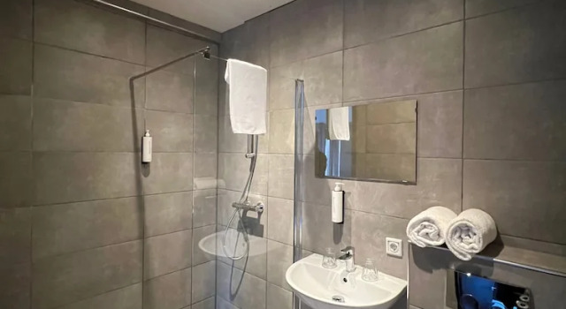 Двухместный номер No Window Comfort Amsterdam Lake Hotel
