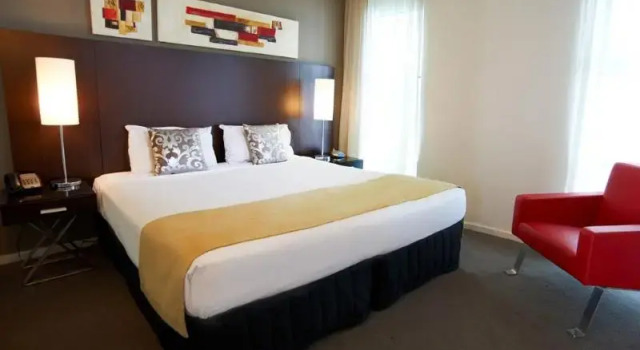 Студия Standard Quest Caroline Springs
