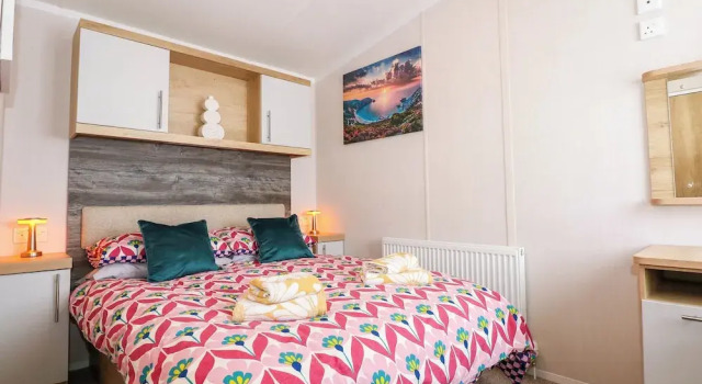 Trewan Lodge, Book Chalet Sommerhuse i Anglesey, Hytte