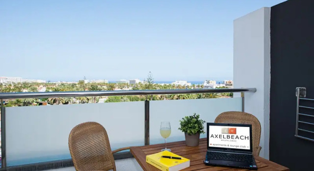 Апартаменты c 1 комнатой с красивым видом из окна Axel Beach Maspalomas
