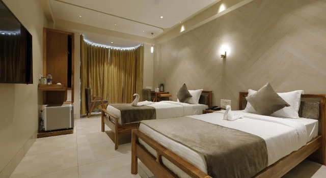 Artilla Inn, Rezervovat Hotel Hotely v Gujarat s parkováním, Parkování